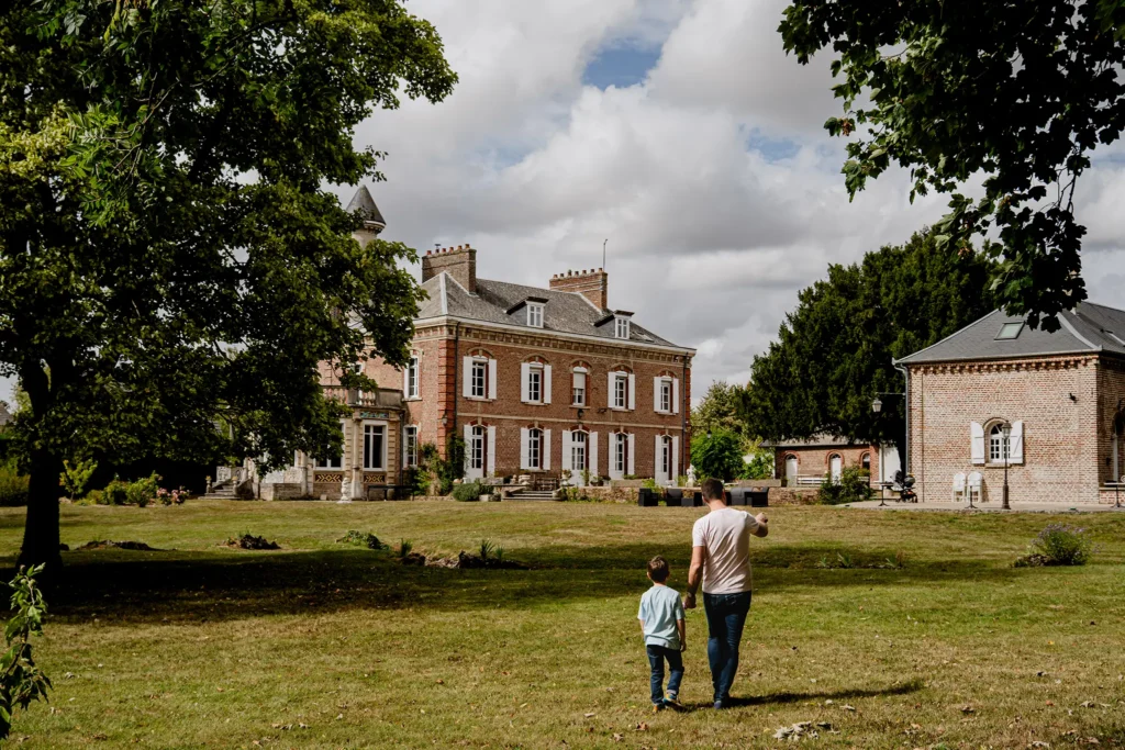 père et son fils se promènent - photographe famille amiens